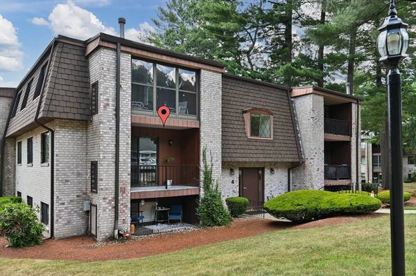 4 Greenbriar Drive #201, North Reading, MA 01864