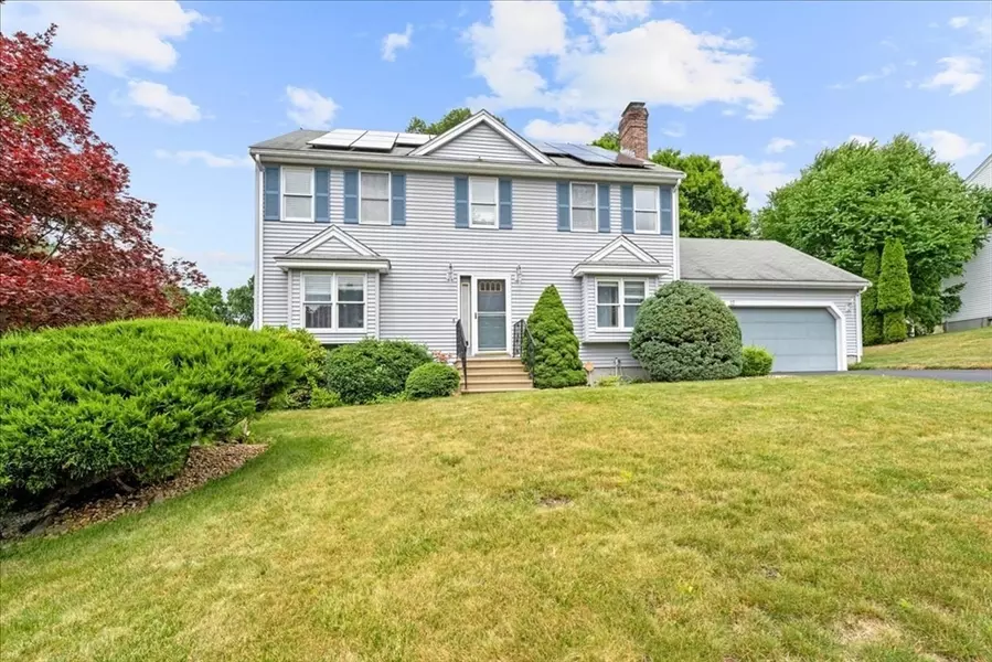 12 Bailin Dr, Worcester, MA 01604