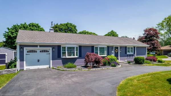 51 Maple Ave, Swansea, MA 02777