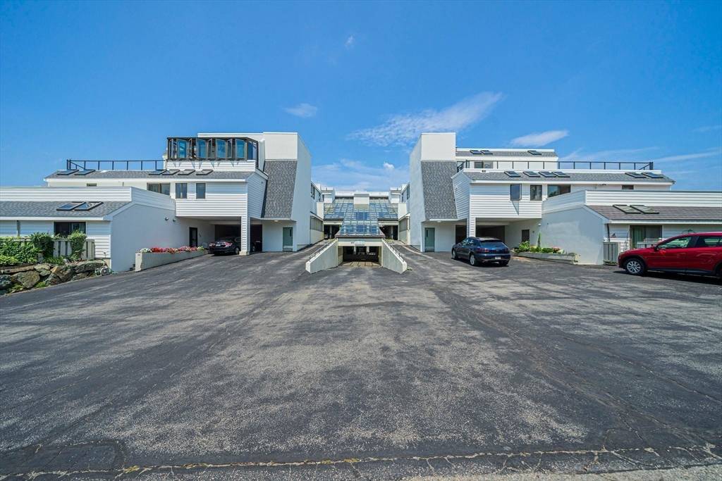 Hull, MA 02045,43 Oceanside Drive #43