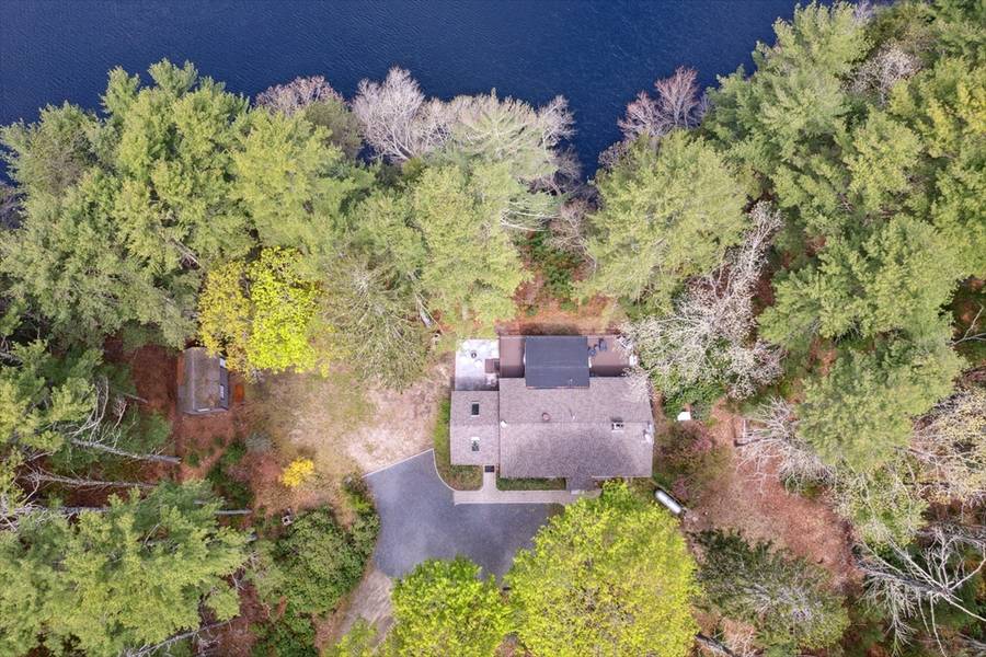 101 Powder Horn Pond Road, Plymouth, MA 02360