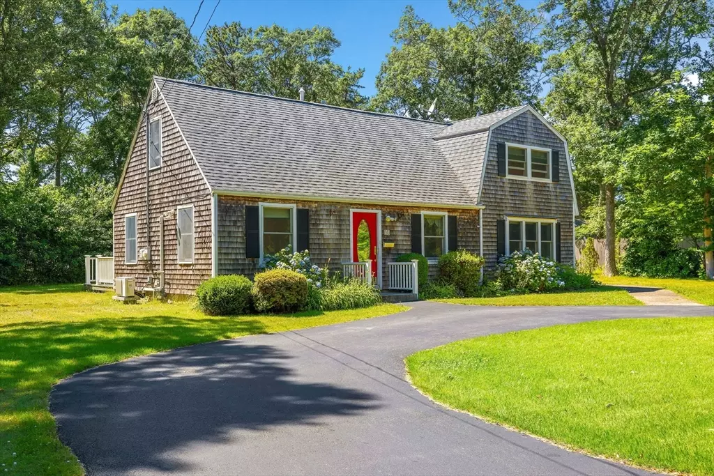 Falmouth, MA 02536,93 Twin Hill Rd