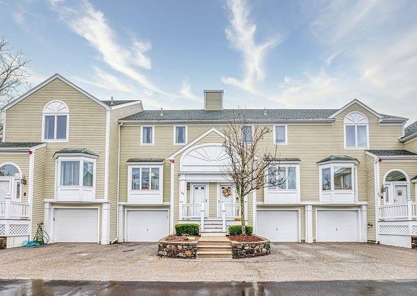 37 Constitution Ln #58, Danvers, MA 01923