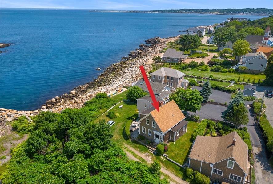 4 Edgemere Road, Rockport, MA 01966