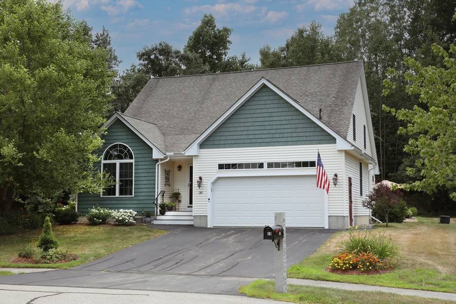 38 Autumn Lane #38, East Kingston, NH 03874