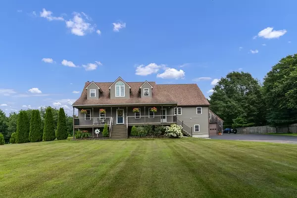 71 E Charlton Rd, Spencer, MA 01562