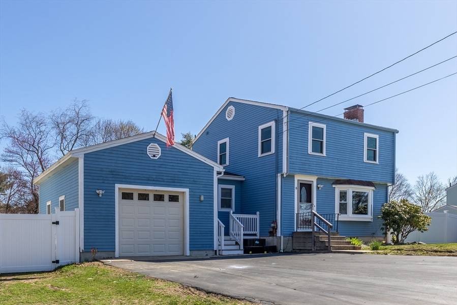 18 Summit Ave, Amesbury, MA 01913