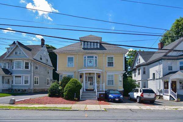 21 High St, Methuen, MA 01844