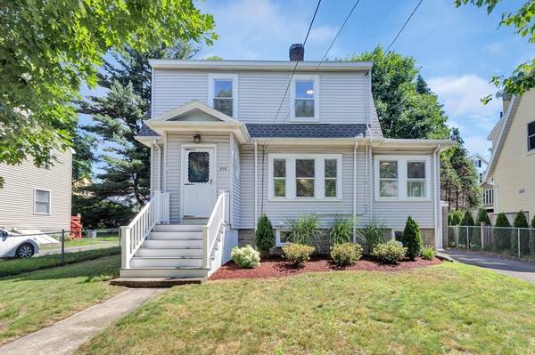 252 Wachusett Ave, Arlington, MA 02476