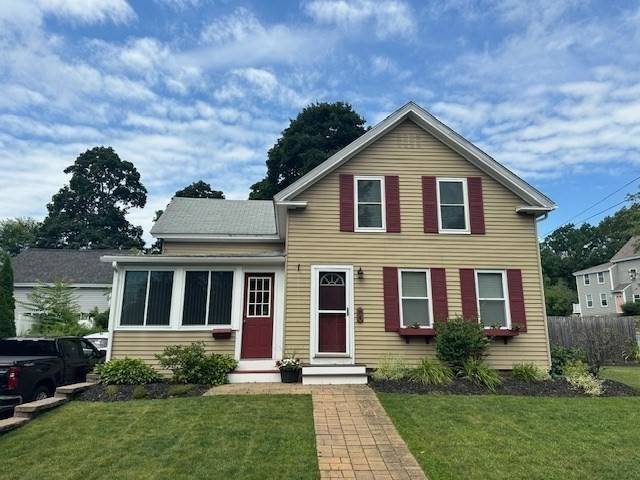 84 Lincoln St, Hudson, MA 01749