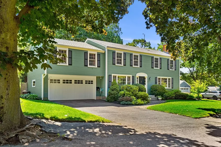 5 Crestwood Road, Marblehead, MA 01945