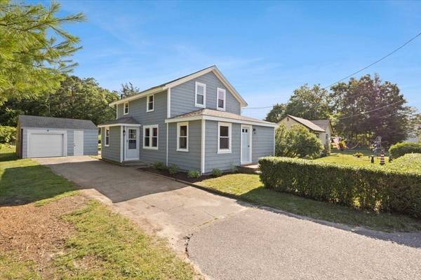 1019 Point Rd, Marion, MA 02738