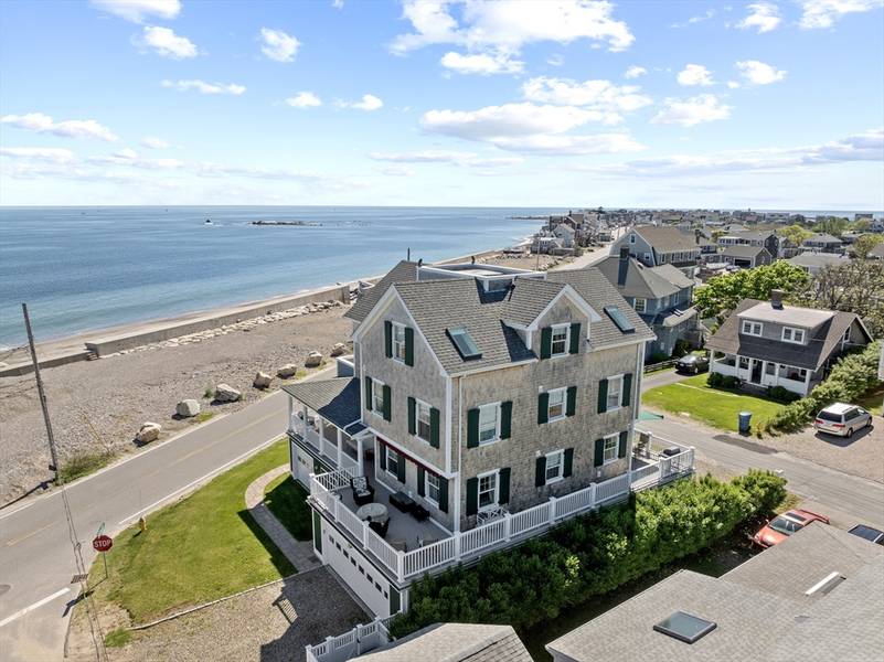 43 Oceanside Dr, Scituate, MA 02066