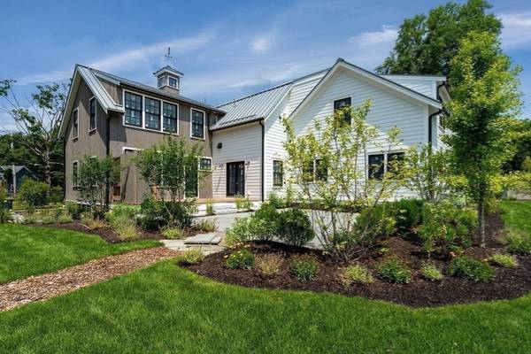 430 Old Bedford Road, Concord, MA 01742