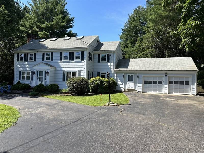 420 North Ave, Weston, MA 02493