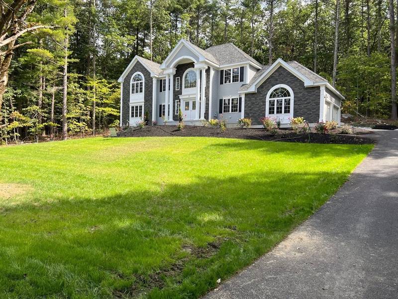 17 Lancaster Rd, Bolton, MA 01740