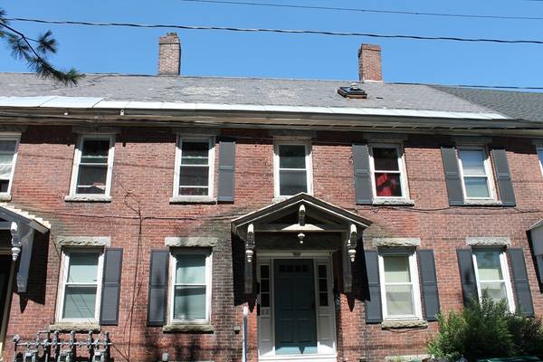 62 Grove St, Fitchburg, MA 01420