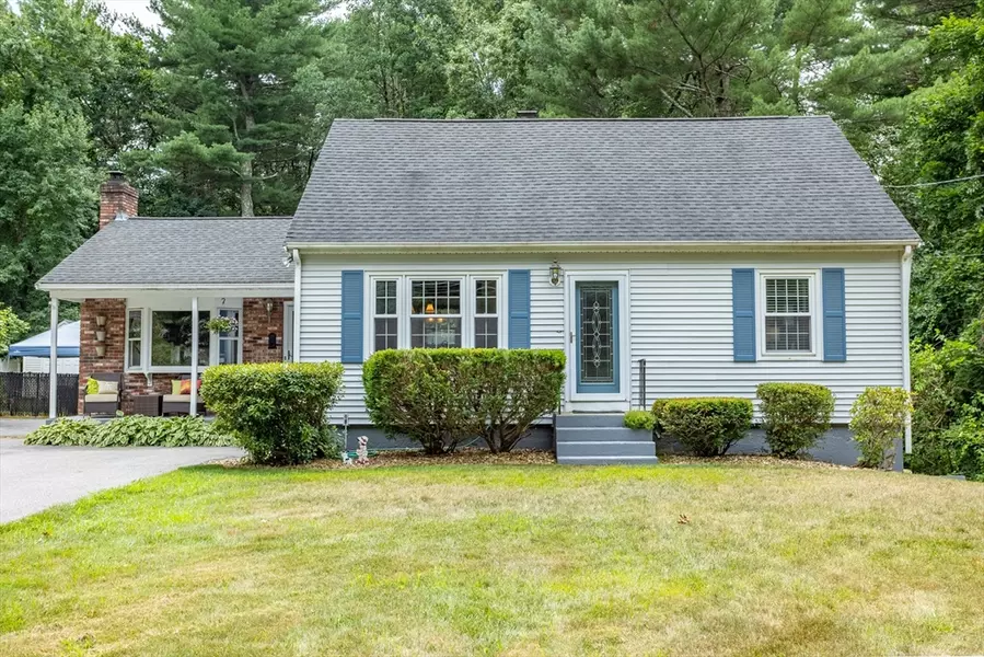 26 Dunstable Rd, Westford, MA 01886