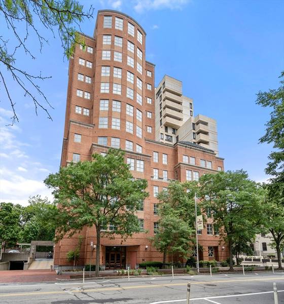 931 Massachusetts Avenue #503, Cambridge, MA 02139