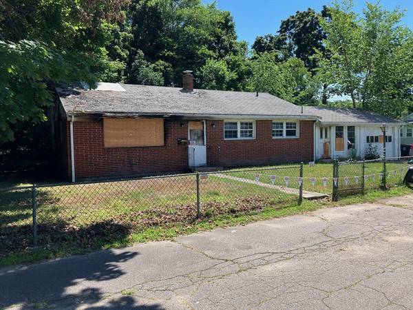 18 Fred St, Brockton, MA 02302