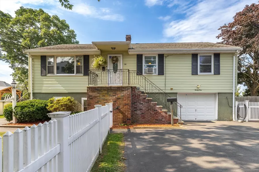 39 Venice Ave, Saugus, MA 01906