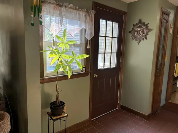 Whitman, MA 02382,14 Porter St