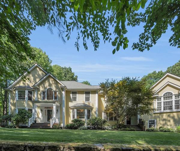 157 Lancaster Road,  North Andover,  MA 01845