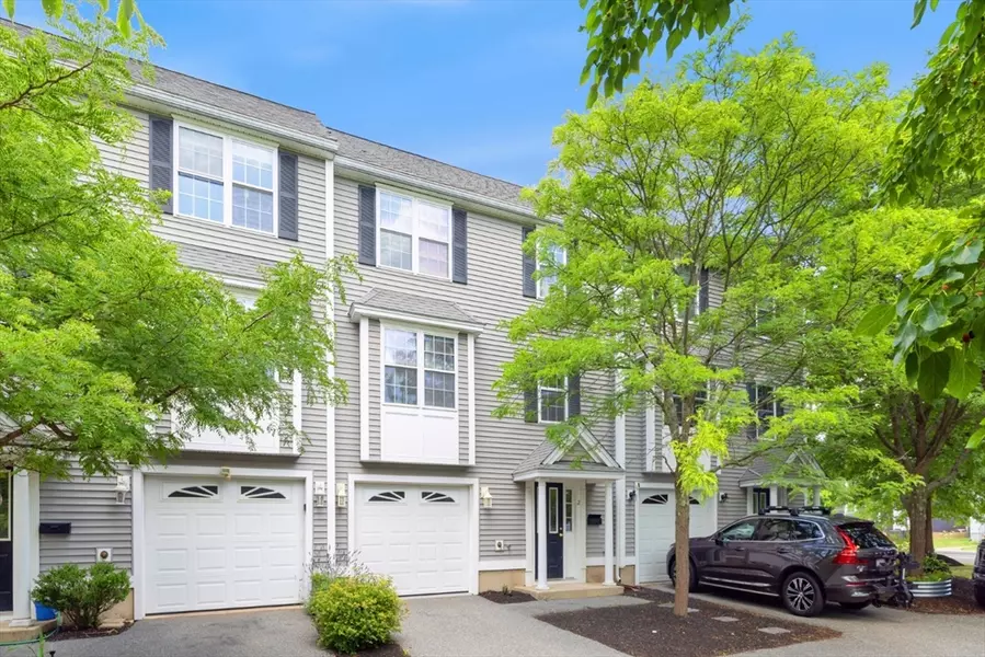 73 Liberty St #2, Danvers, MA 01923