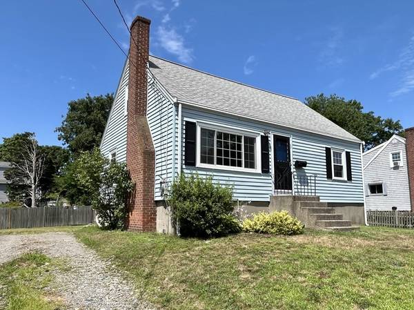 62 Doris Dr, Weymouth, MA 02191