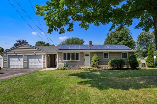 8 Harwood St, Oxford, MA 01540