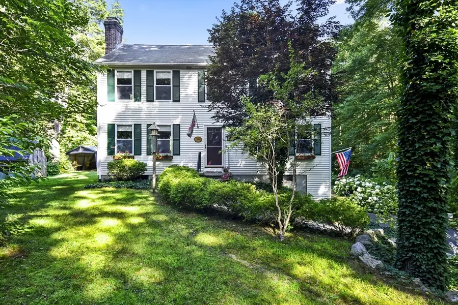 549 Chestnut Hill Road, Millville, MA 01529