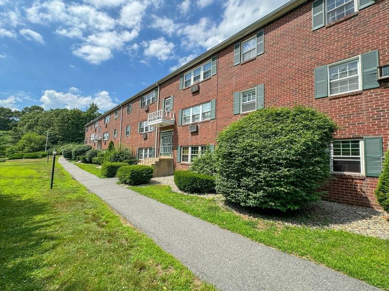 207 Samoset St #C3, Plymouth, MA 02360