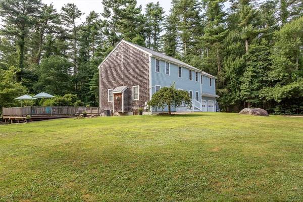 Lakeville, MA 02347,8 Evergreen Rd