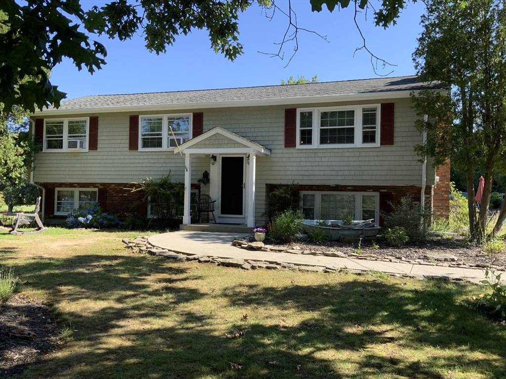 49 Water St, Berkley, MA 02779