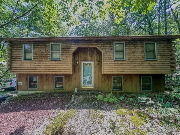 37 Laurel Lake Rd, Royalston, MA 01368