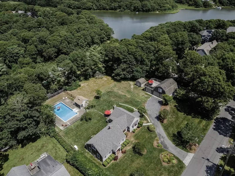 18 & 24 Captain Davis Lane, Falmouth, MA 02536