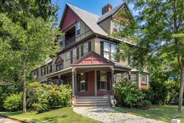 58 Summer St, Taunton, MA 02780