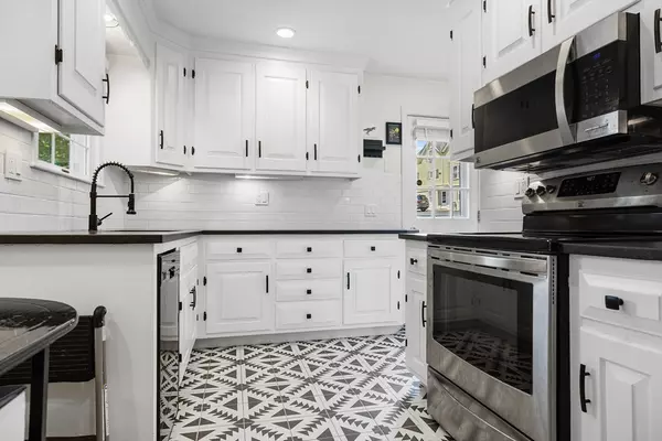 Hudson, MA 01749,13 Florence St
