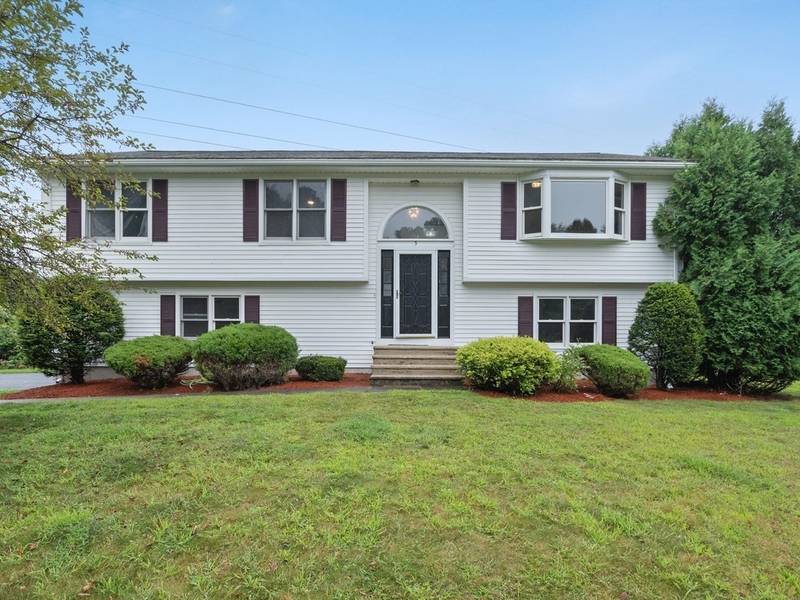 5 Meadowsweet Road, Shrewsbury, MA 01545