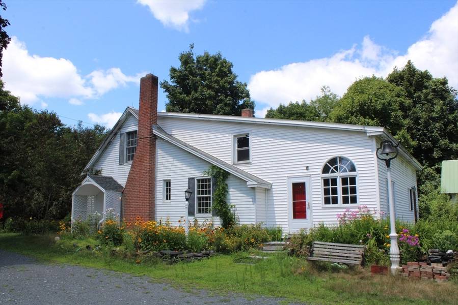 727 Brattleboro Rd, Bernardston, MA 01337