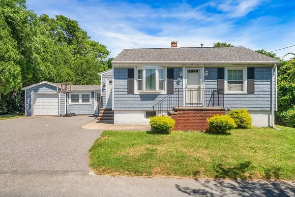 12 Velvet Ave, Westport, MA 02790