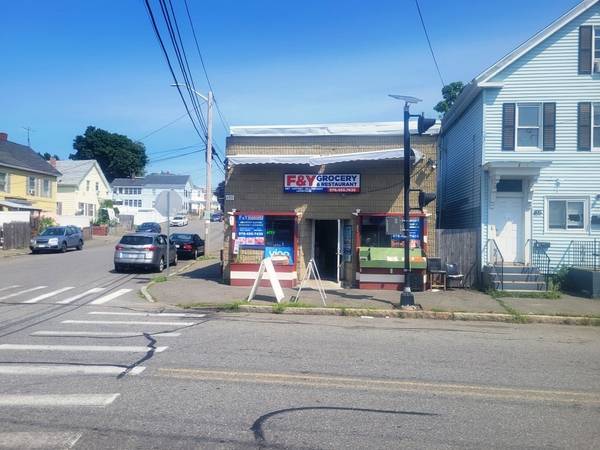 497-499 Broadway Street, Lowell, MA 01854