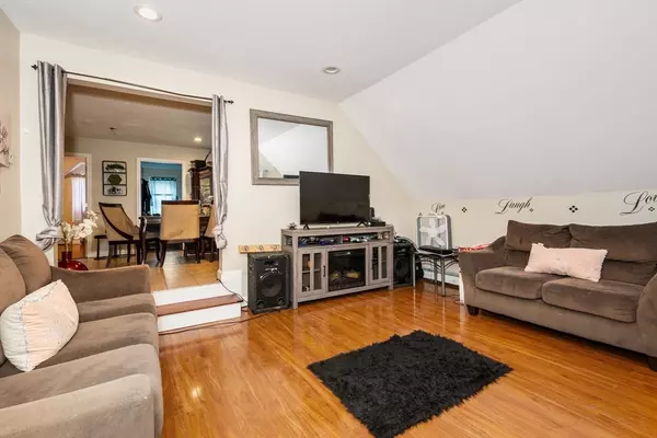 Southbridge, MA 01550,85 North St
