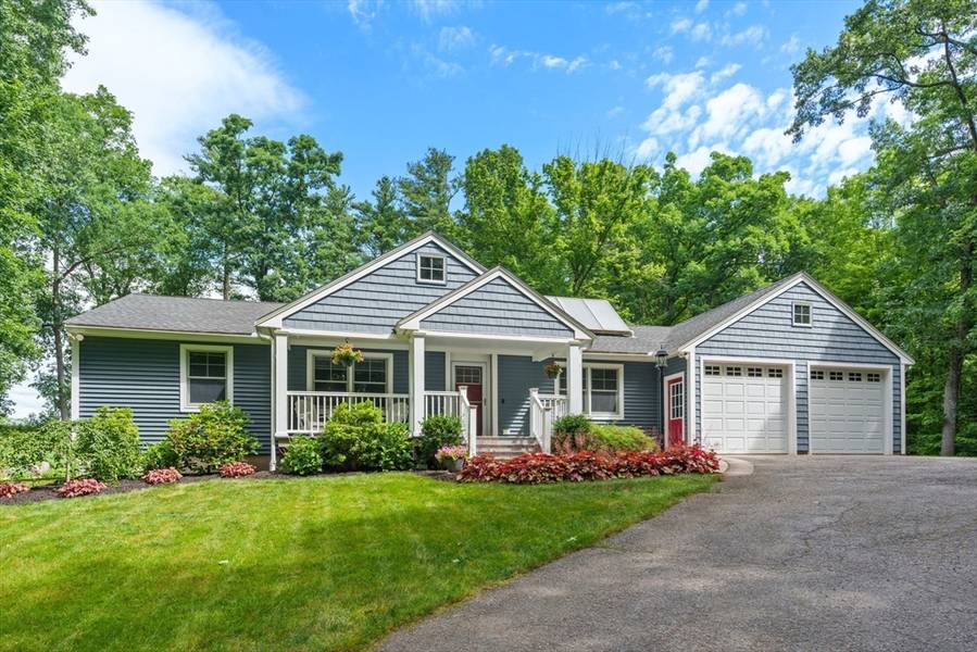 20 Tanglewood Rd, Sterling, MA 01564