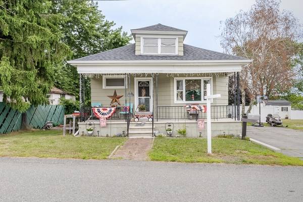 61 Jaffrey Street, Swansea, MA 02777