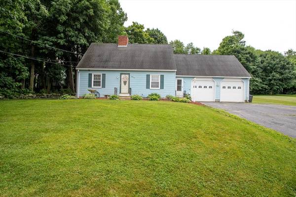 34 Charles St, Gardner, MA 01440