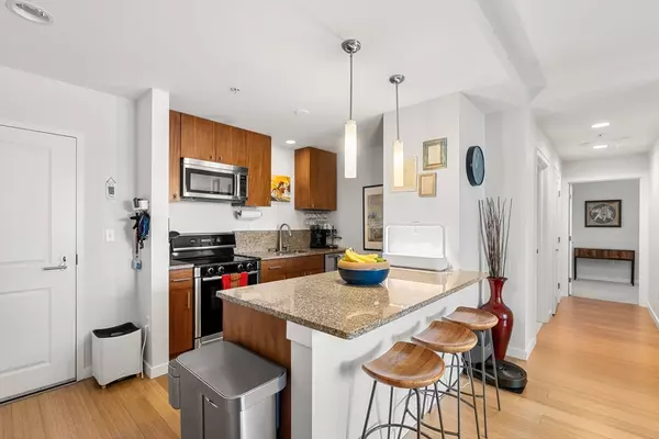 16 Miner St #505, Boston, MA 02215