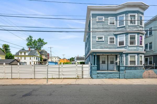 51-53 Center St, Lawrence, MA 01841