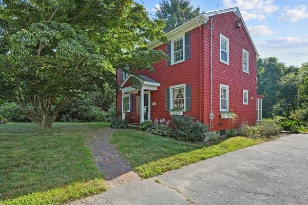 21 Vinnicum Rd., Swansea, MA 02777