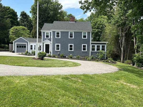 53 Pond St, Cohasset, MA 02025